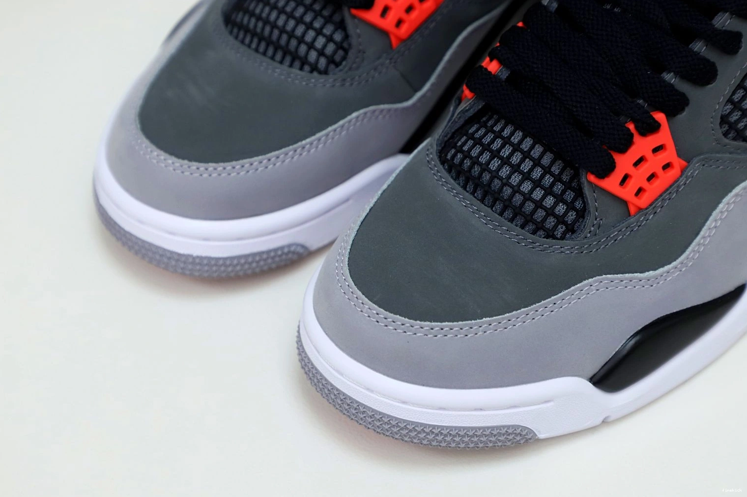 JORDAN AIR INFRARED 4 0315